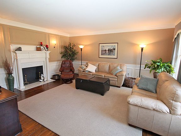 2nd image of 406 Whittington Dr
