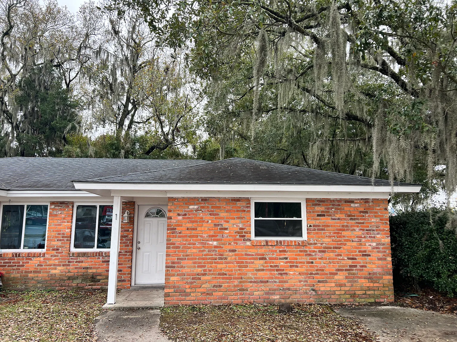 2 bed, 800 sqft, $1,500 — Photo 2