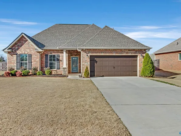 18321 Red Tail St, Athens, AL 35613