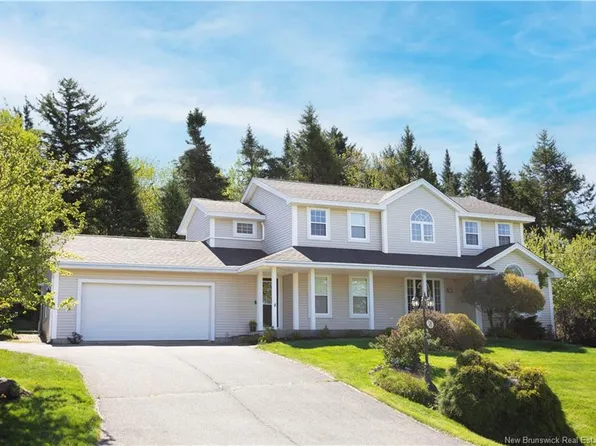 38 Colchester Dr, Quispamsis, NB E2E 5C5