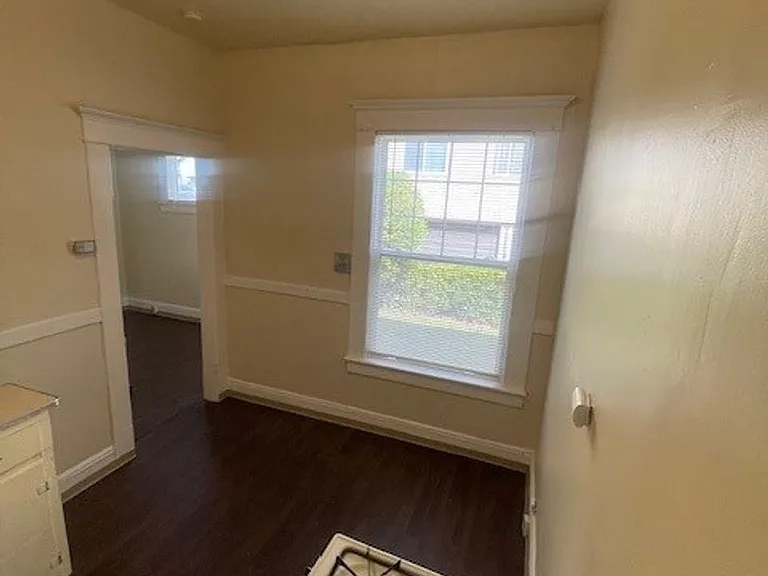 Abbey Park Apartments — Photo 30