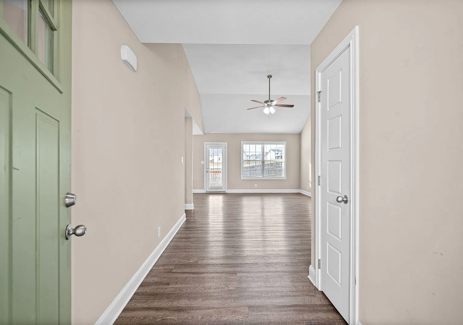 1269 Cardinal Creek Dr — Photo 3