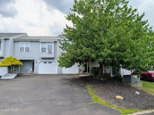 9 Chadwyck Square, Cohoes, NY 12047