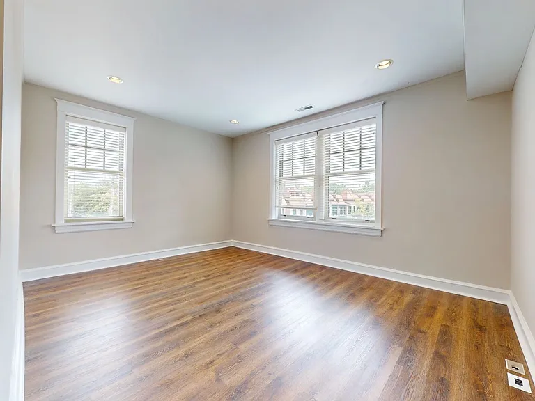 Dining/Living room