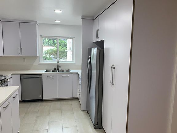 4th image of 1116 S Wooster St APT 2