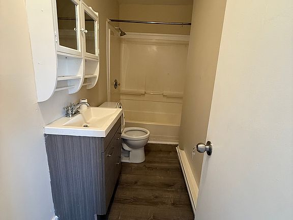 5th image of 10 Seminary Hill Rd Floor 1