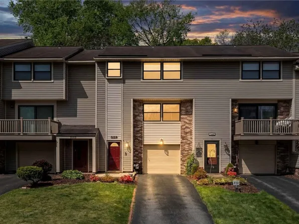 3135 Laurel Ridge Cir, Bridgeville, PA 15017