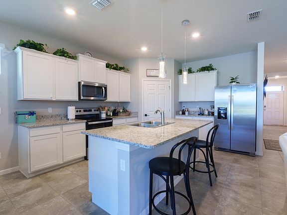 3rd image of 12437 SW Arabella Drive