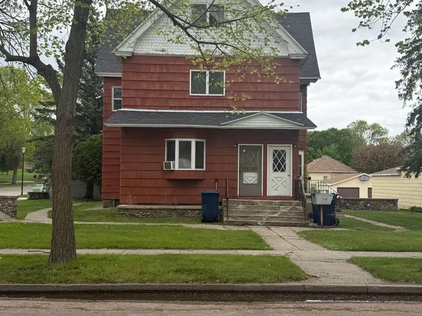 618 N Broadway, 618 N Broadway #3, Watertown, SD 57201