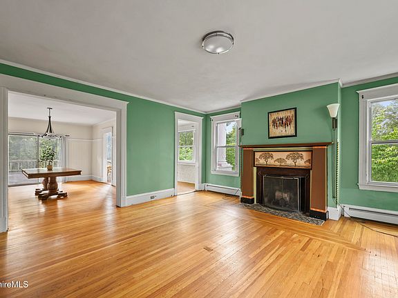 4th image of 203 Bartlett Ave