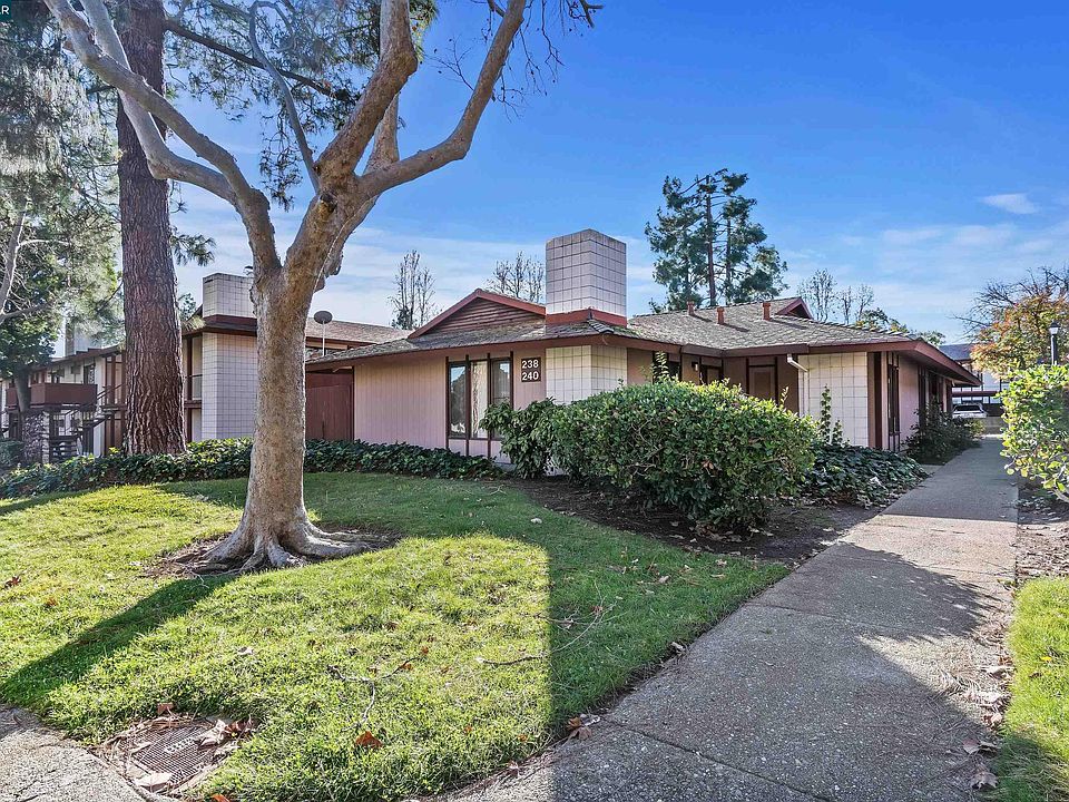 1st image of 238-240 Camelback Rd