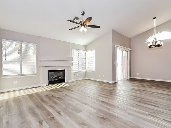 4th image of 4804 Crimson Glory Ln