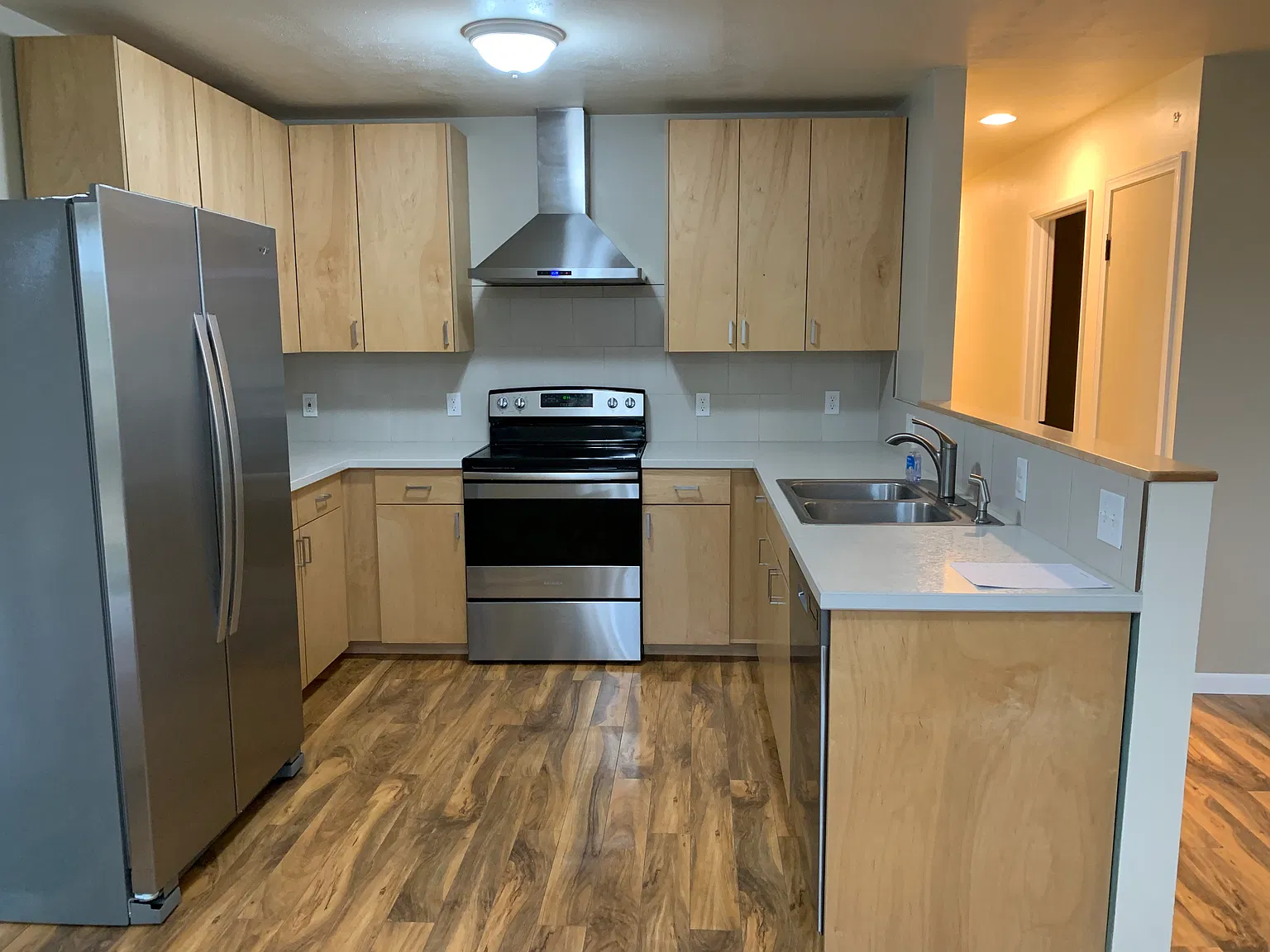 4 bed, 1430 sqft, $2,200 — Photo 4