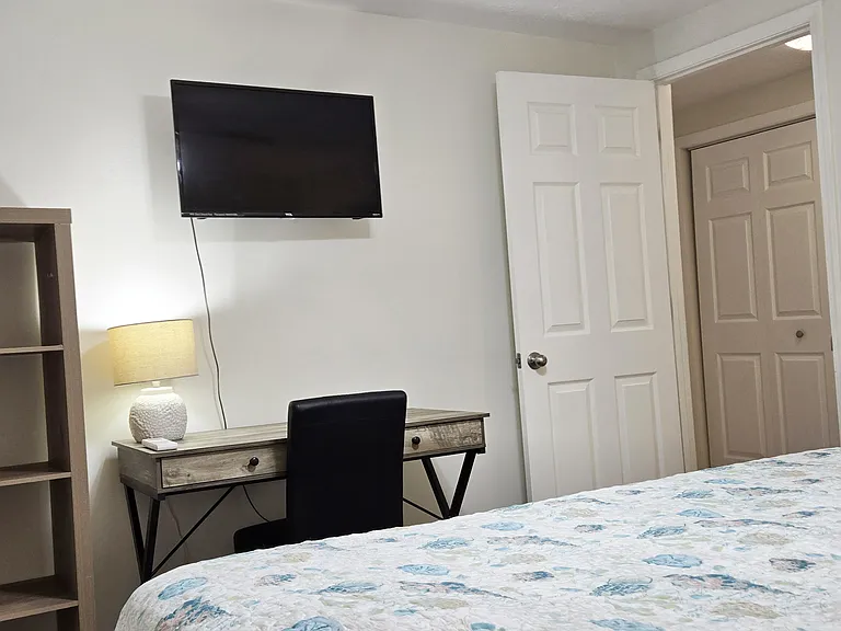 72 E Grand Ave #100 — Photo 21