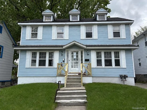 121 Jones St, Mount Clemens, MI 48043