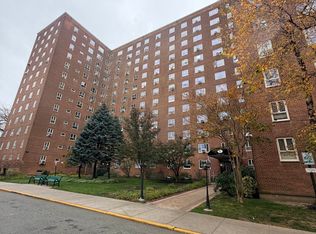 189-04 64th Ave #4J, Fresh Meadows, NY 11365