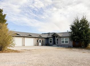 809 State Highway 353 St, Boulder, WY 82923