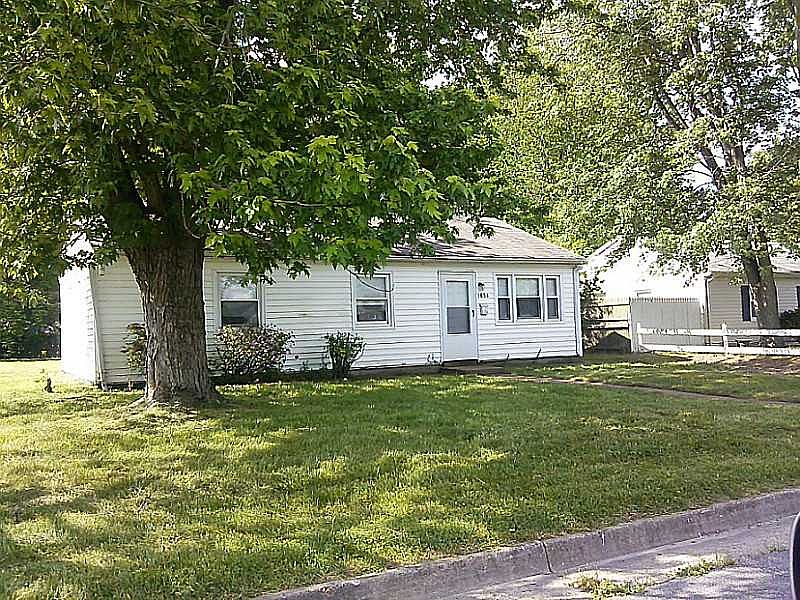 2nd image of 1854 Kensington Dr
