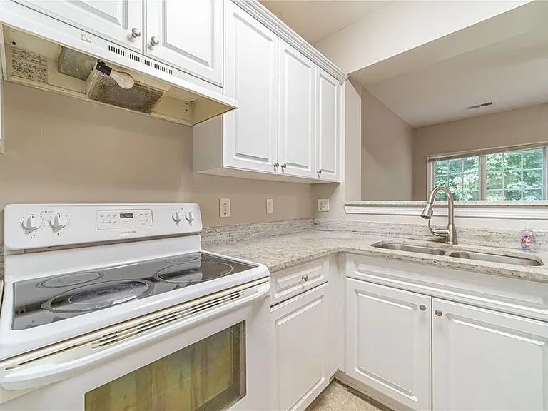 1191 Primrose View Cir — Photo 9