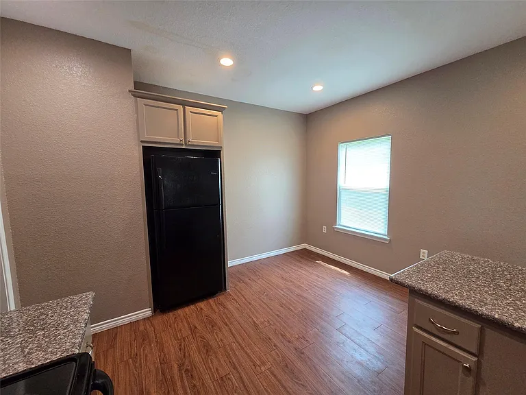 438 Spence Ln — Photo 14