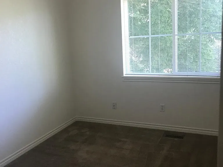 791 Nighthawk Cir — Photo 4