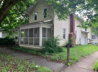 313 Comstock St, Adrian, MI 49221