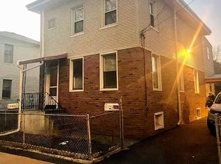 109-111 Francis Ave, Hartford, CT 06106