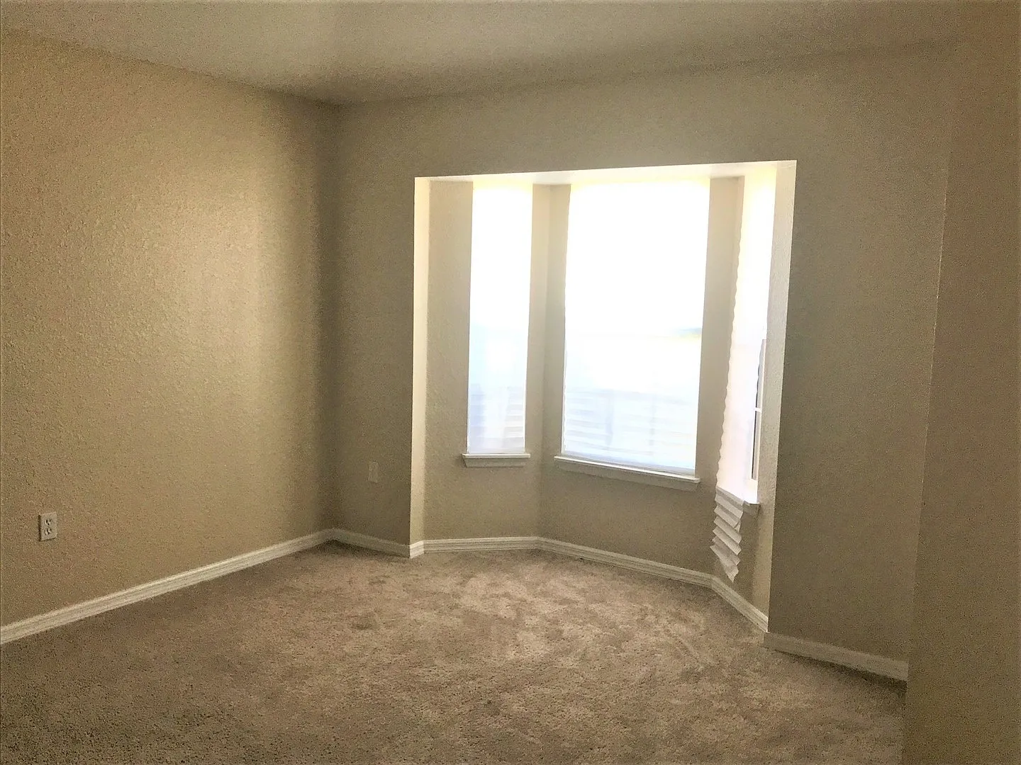 Beautiful Single Family 3 bedroom, 2 bathrooms Located in Kissimmee — Photo 3