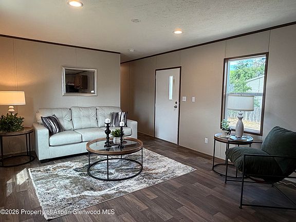 3rd image of 169 Silver Queen Cir