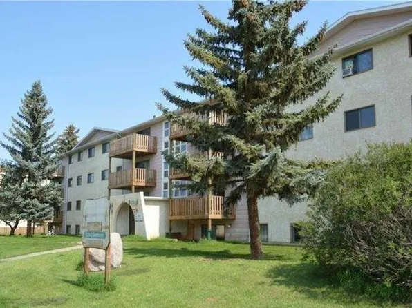 7801 98th St #417, Peace River, AB T8S 1C7