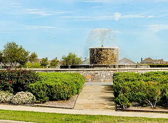 4th image of 9370 Mirror Fountain Cir