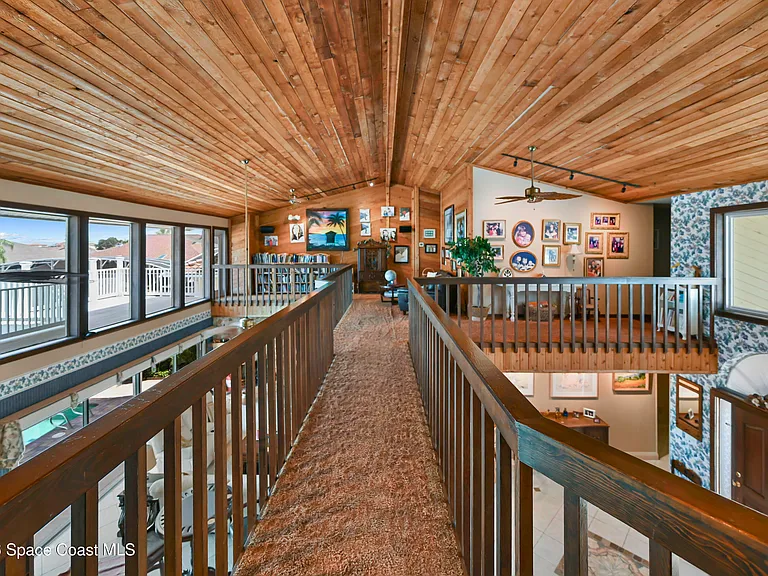 2230 Sykes Creek Dr — Photo 31