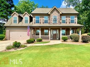 323 Deer Run Dr, Jefferson, GA 30549