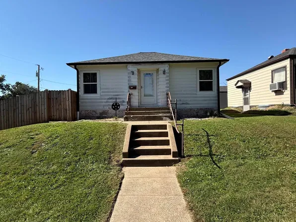 329 N Plane St, Burlington, IA 52601