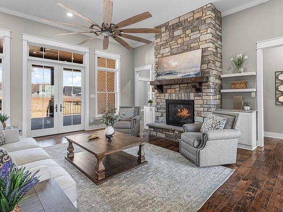 5th image of 1014 Herbert Dr