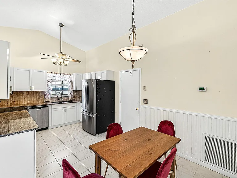7883 Blackwood Ln — Photo 7