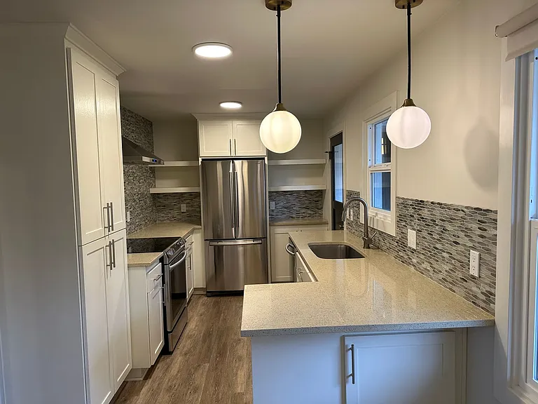 2484 Alder St — Photo 9