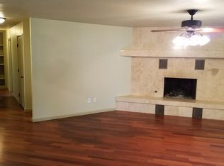 1807 SE Crouch St, Bentonville, AR 72712