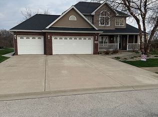 636 S Walnut St, Manteno, IL