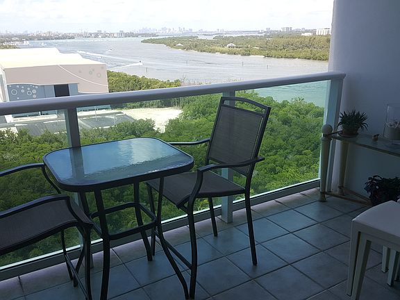 5th image of 100 Bayview Dr APT 1623