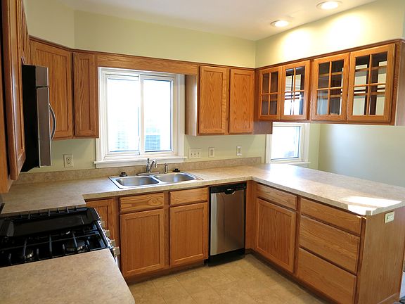 4th image of 939 N Verlinden Ave