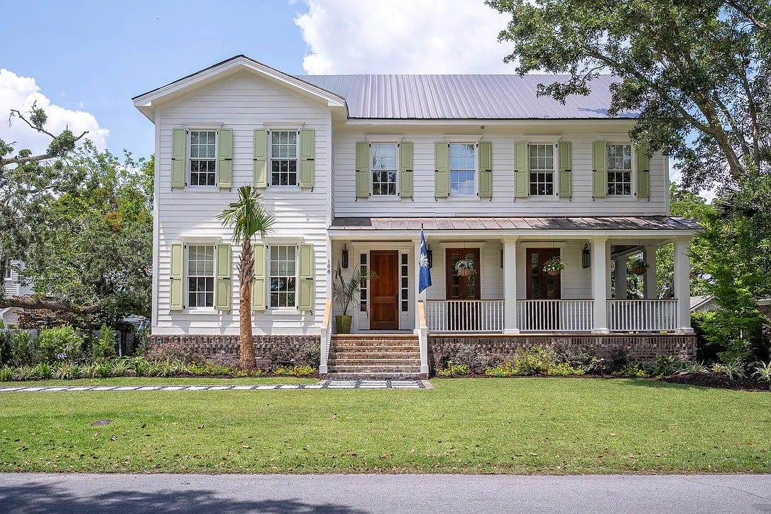 Building Photo - 108 Live Oak Dr