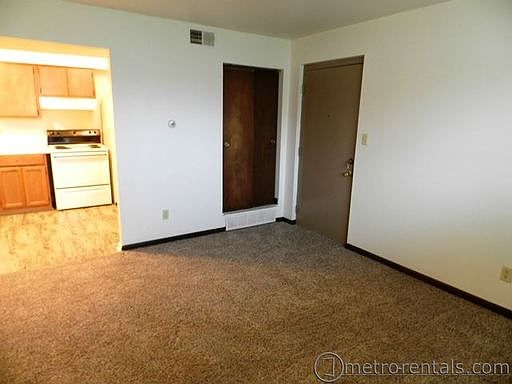 2nd image of 170 Jefferson Ave APT D