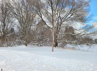 37 S Davis Ave, Harrietta, MI 49638