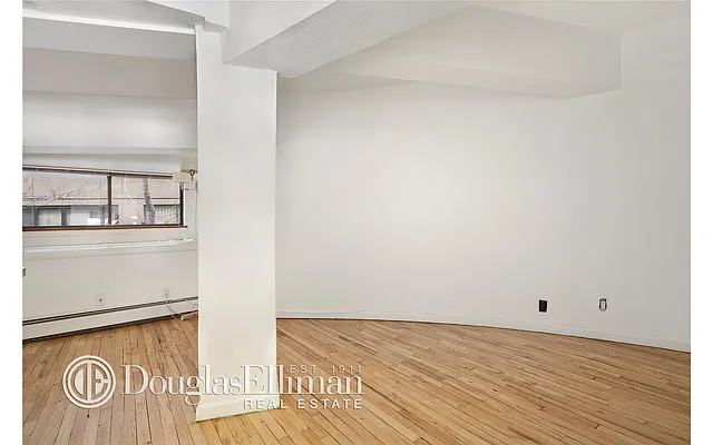 Sold by Douglas Elliman | media 25