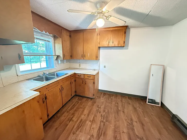 806 Allendale Ct #3 — Photo 16