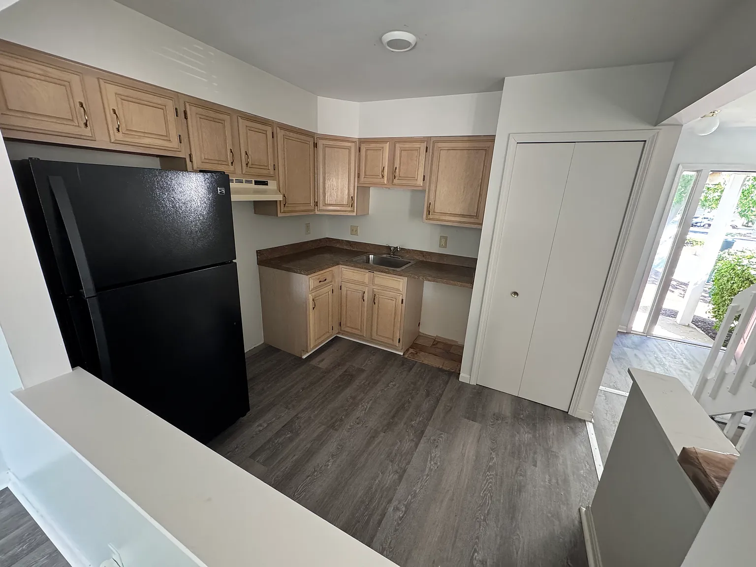 2 bed, 1100 sqft, $1,850 — Photo 3