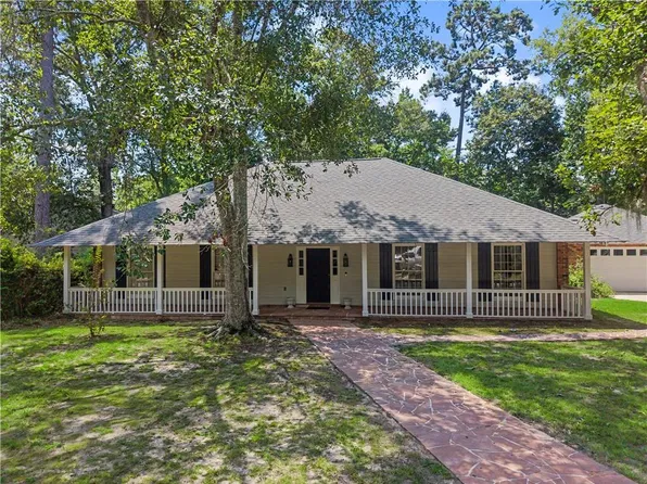 476 Devon Dr, Mandeville, LA 70448