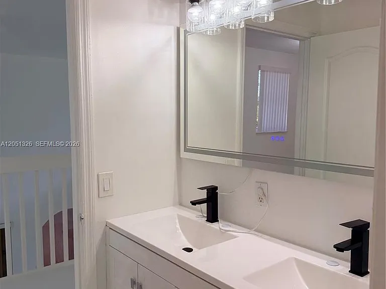 3802 SW 165th Ter — Photo 13