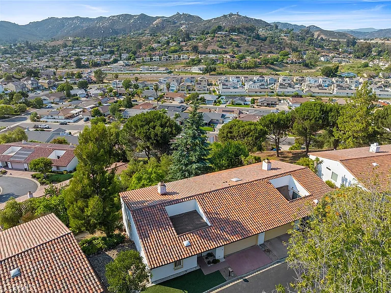 1232 La Paloma Gln — Photo 42